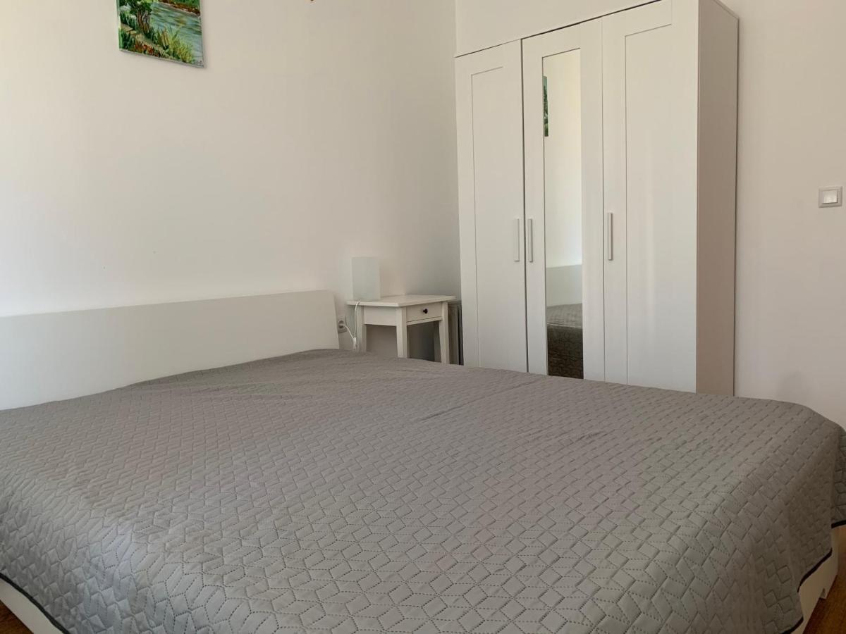 Byala Friendy Sea Apartaments Exteriör bild